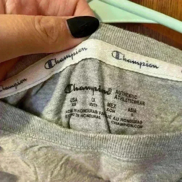 Champion Vintage Cropped Tee -‎ Size XS - Picture 3 of 3